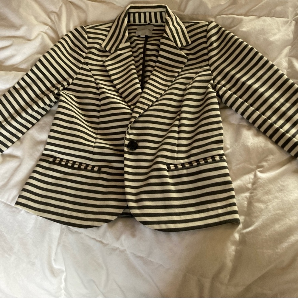 Catherine Malandrino women jacket black and white stripe Size M.